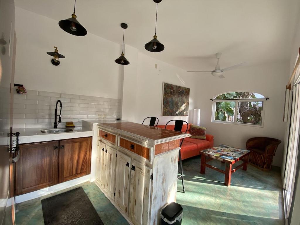 Casita Del Artista Lägenhet San Patricio Melaque Exteriör bild
